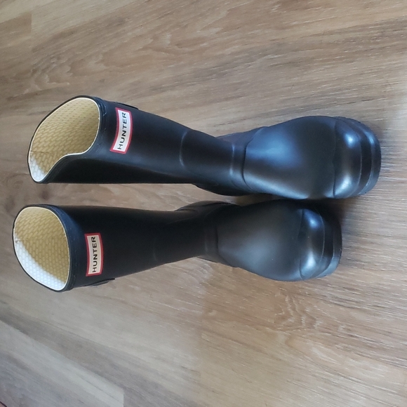 Hunter Rain Boots - Picture 2 of 7